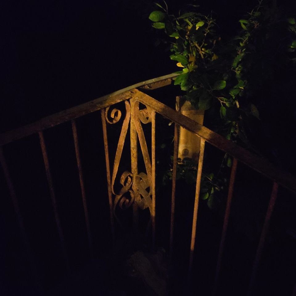 Даехаў да Менска. 
Нешта ўсміхаюся.
Цікава, чым гэта ўсё працягнецца...