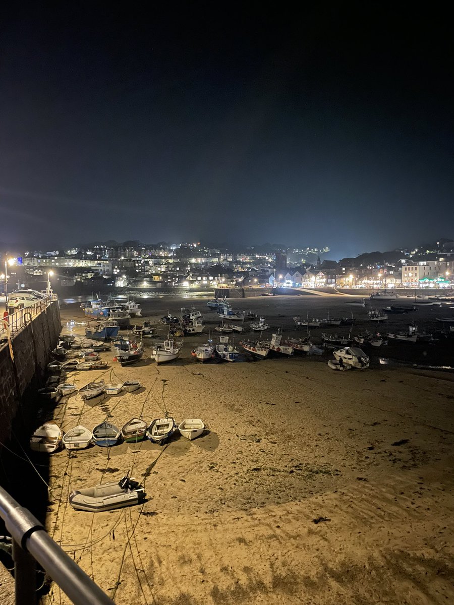 Clare Roddis tweet media