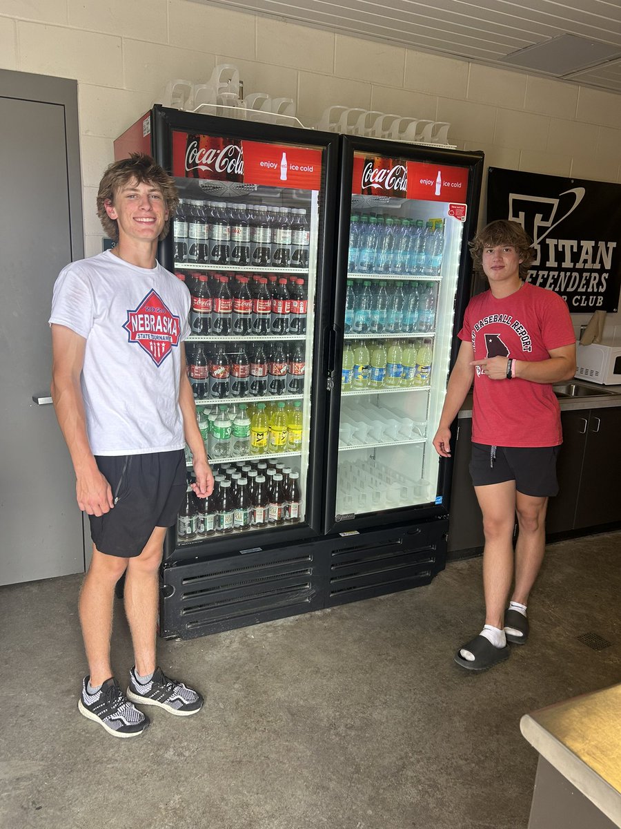 Huge thank you to Emmett &amp; Derek for helping stock the concessions before tomorrow night’s big game! #GoTitans