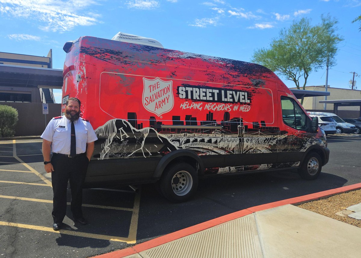 What a blessing! NEW Street Level rig, built to serve neighbors in need. This custom vehicle will help deliver water, services and resources right where they're needed.
Look for Captain Jeremy and our team in #TempeAZ!
#LoveBeyond #TeamTempe #LoveBeyondHardship #streetoutreach