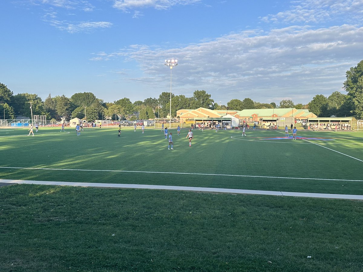 Let’s go ladies! Aviators are up 1-0 in the 2nd! #GoAviators