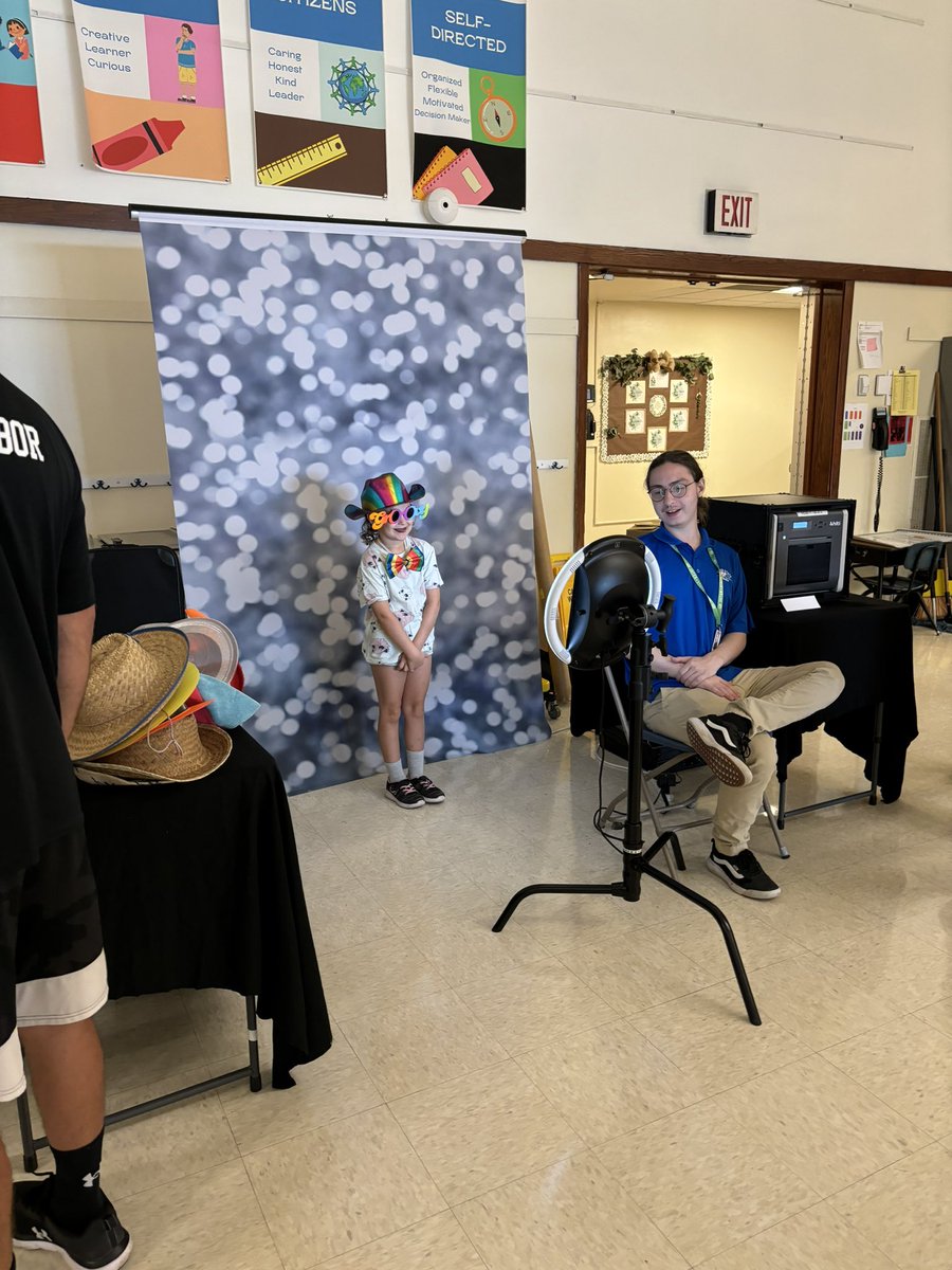 Randall Yu (@bcsdginther) on Twitter photo Welcoming back and greeting our families to the <a href="/BCSDGinther/">Randall Yu</a> school is my favorite part of the summer. So many smiling faces today! <a href="/BCSDGintherAP/">Mrs. Keenan</a> Welcoming back and greeting our families to the <a href="/BCSDGinther/">Randall Yu</a> school is my favorite part of the summer. So many smiling faces today! <a href="/BCSDGintherAP/">Mrs. Keenan</a>