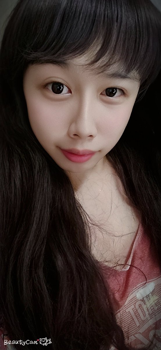 PeAr_cd's tweet photo. 第七弹.素颜的人夫.
整天都是高跟裙子.偶尔试试运动休闲风.
为了不被老婆发现.只能偷偷在外面租个房子了.
#雌堕 #伪娘 #男の娘 #丝袜控 #高跟控 #女装男子 #可爱的男孩 #绿帽情节 #背德人夫 #淫妻绿帽 https://t.co/rJyHXeTa8i