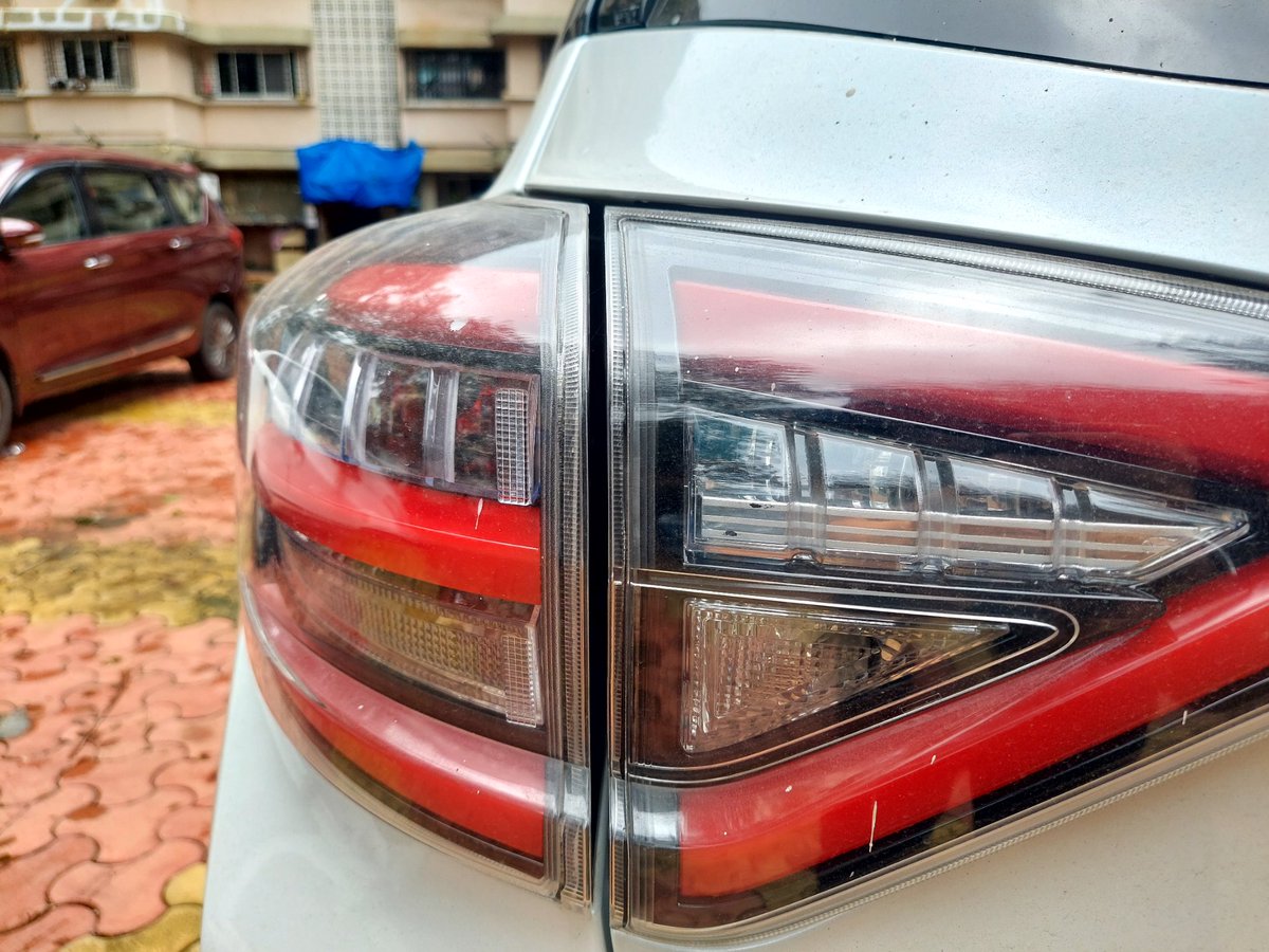 imsurendra_13's tweet photo. @Pcee2600 @Mahindra_XUV400 7. Driver side door (right side door) miss aligned
8. Tailgate miss aligned https://t.co/iQbKxVuoeQ