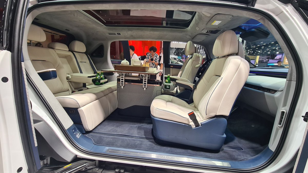 InsideChinaAuto's tweet photo. Just had the chance to sit in the Zeekr MIX. Confirmed, this is my next car. It's going to be a smash hit. https://t.co/a7kTLzSdjO