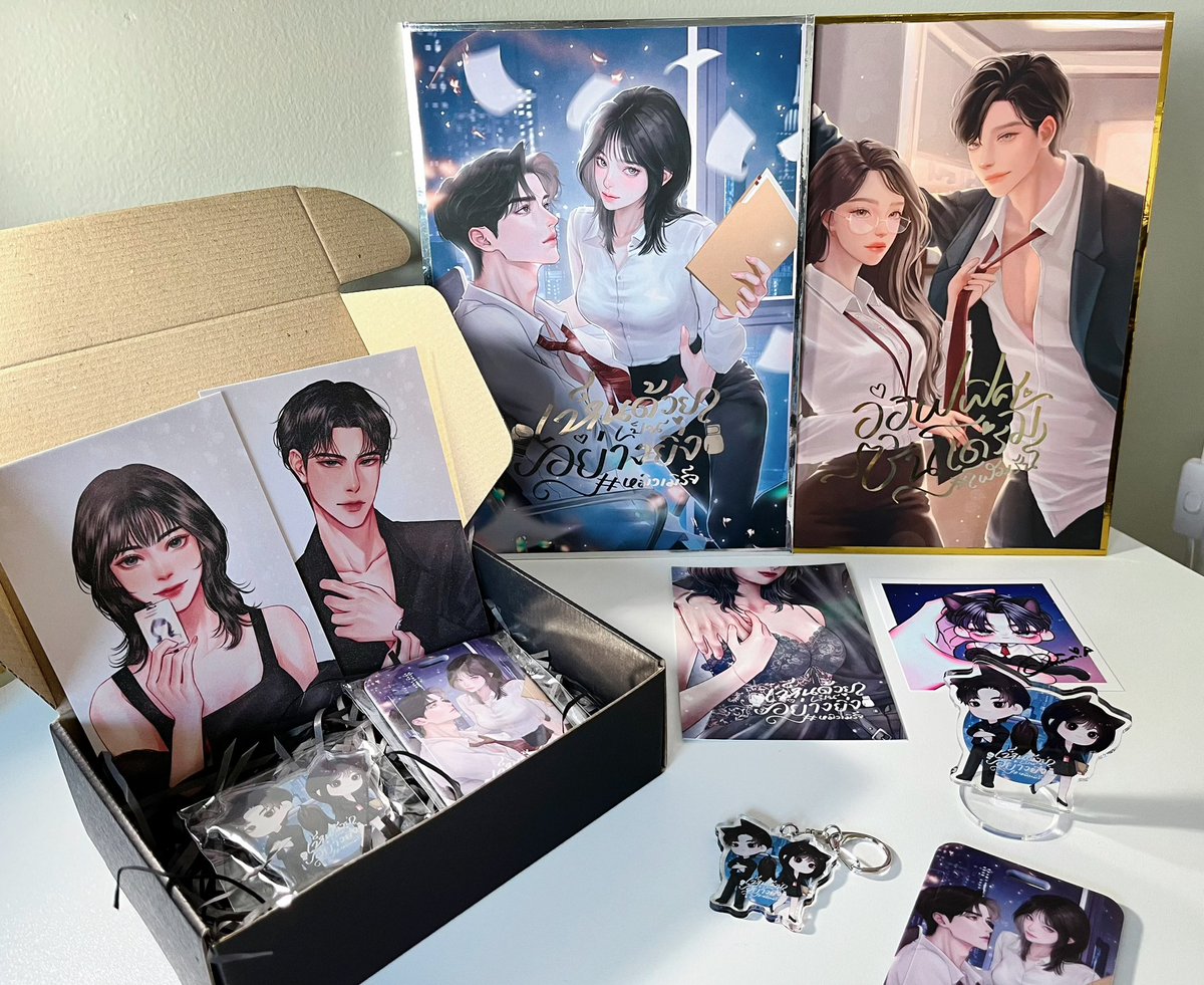 snhyy65's tweet photo. กิจกรรมแจกของมาแย้วค่า 
แจกเซ็ตพรีเมี่ยม #หมิงเมิร์จ 1 รางวัล (โปสต์การ์ด 4 ใบ/แสตนดี้/ที่ใส่บัตรพนักงาน)

ประกาศผลวันที่ 26 กันยายนซึ่งเป็นวันเกิดของหนูน้า เดือนหน้าแอคนี้แจกจุกๆ แน่อนนน

กติกา
เพียงกดรี+ฟอล เท่านั้นค่า 

E-Book มาไม่เกินวันที่ 6 กันยา 
มาทดลองอ่านก่อนได้เล้ย 
https://t.co/PfAOX8XRvo