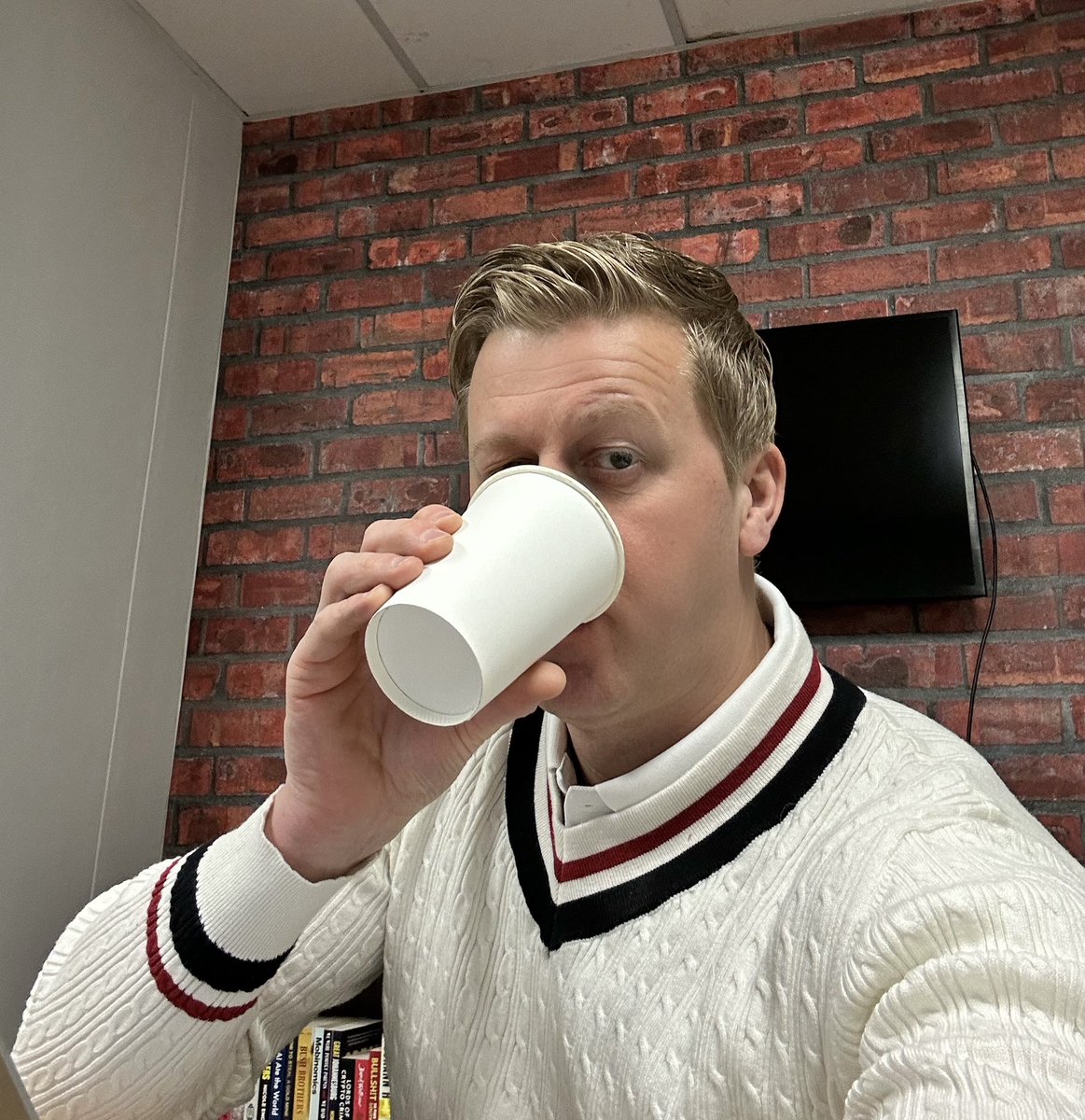 Gareth Cliff tweet media