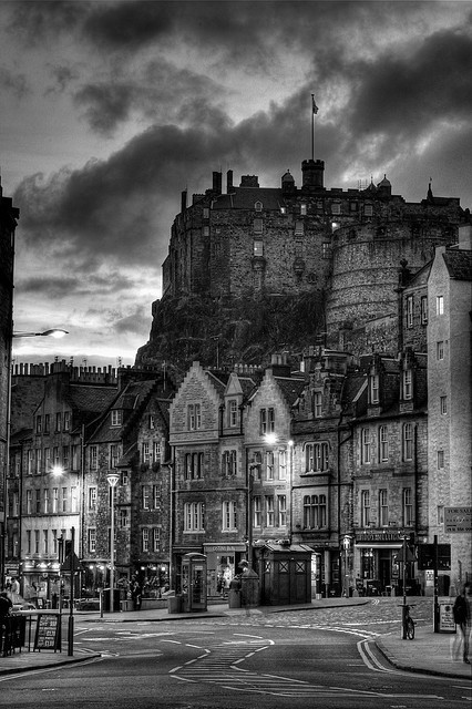 Dusk, Edinburgh, Scotland #Dusk #Edinburgh #Scotland ethanromero.com