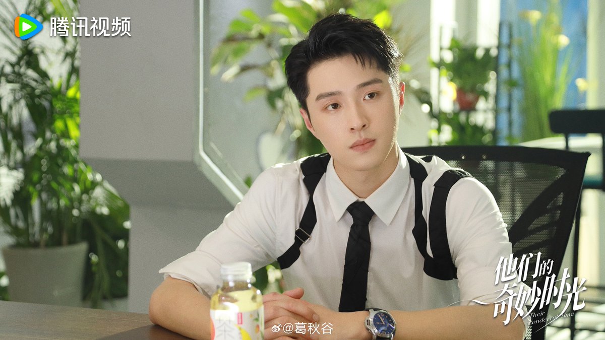 dramapotatoe's tweet photo. Modern fantasy romance webdrama #TheirWonderfulTime (formerly #LoveFromGameBug), starring Zhou Jieqiong and Ge Qiugu, + Li Hao, Zhang Sifan, & more, announces September 3 premiere on Tencent Video
#他们的奇妙时光 https://t.co/V0vmG6YNpy
