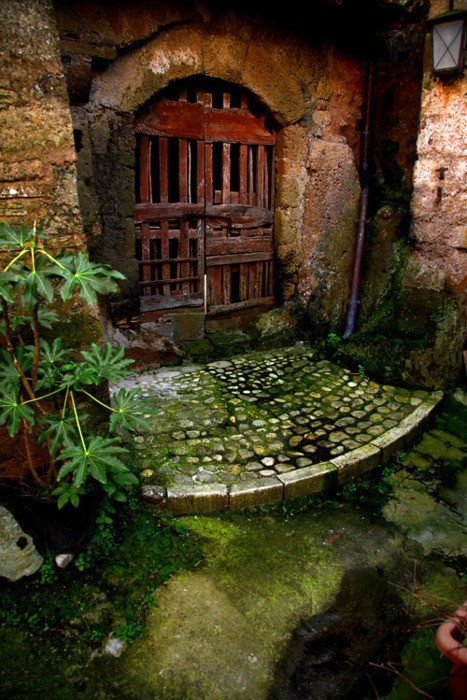 Ancient Garden Door, Calcata, Italy #AncientGardenDoor #Calcata #Italy andreabeckett.com