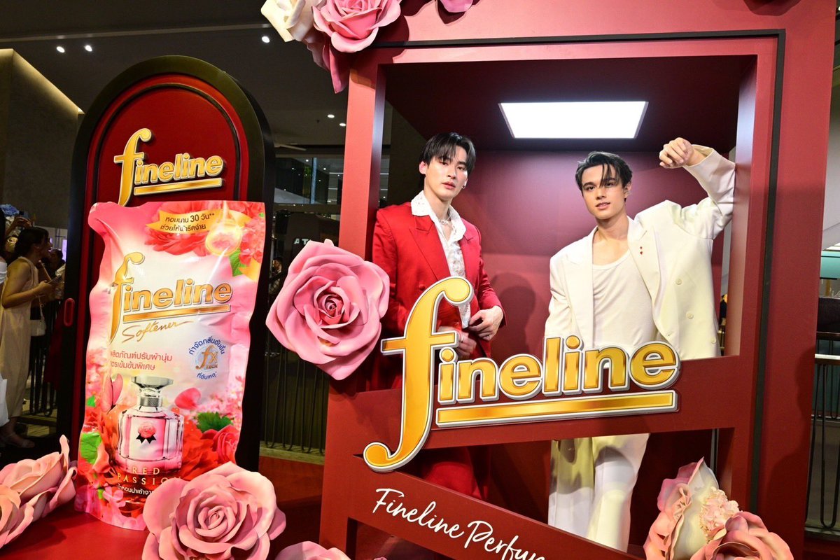 Charnchalard's tweet photo. ไมกี้ยินดีที่ได้เข้ามาเป็นครอบครัวไฟน์ไลน์
#FriendofFineline
#FinelinePerfumeCollection
#Finelinethailand
#MikexFriendOfFineline #ไมกี้ปณิธาน #mikepanitan https://t.co/npWl1jWjZA