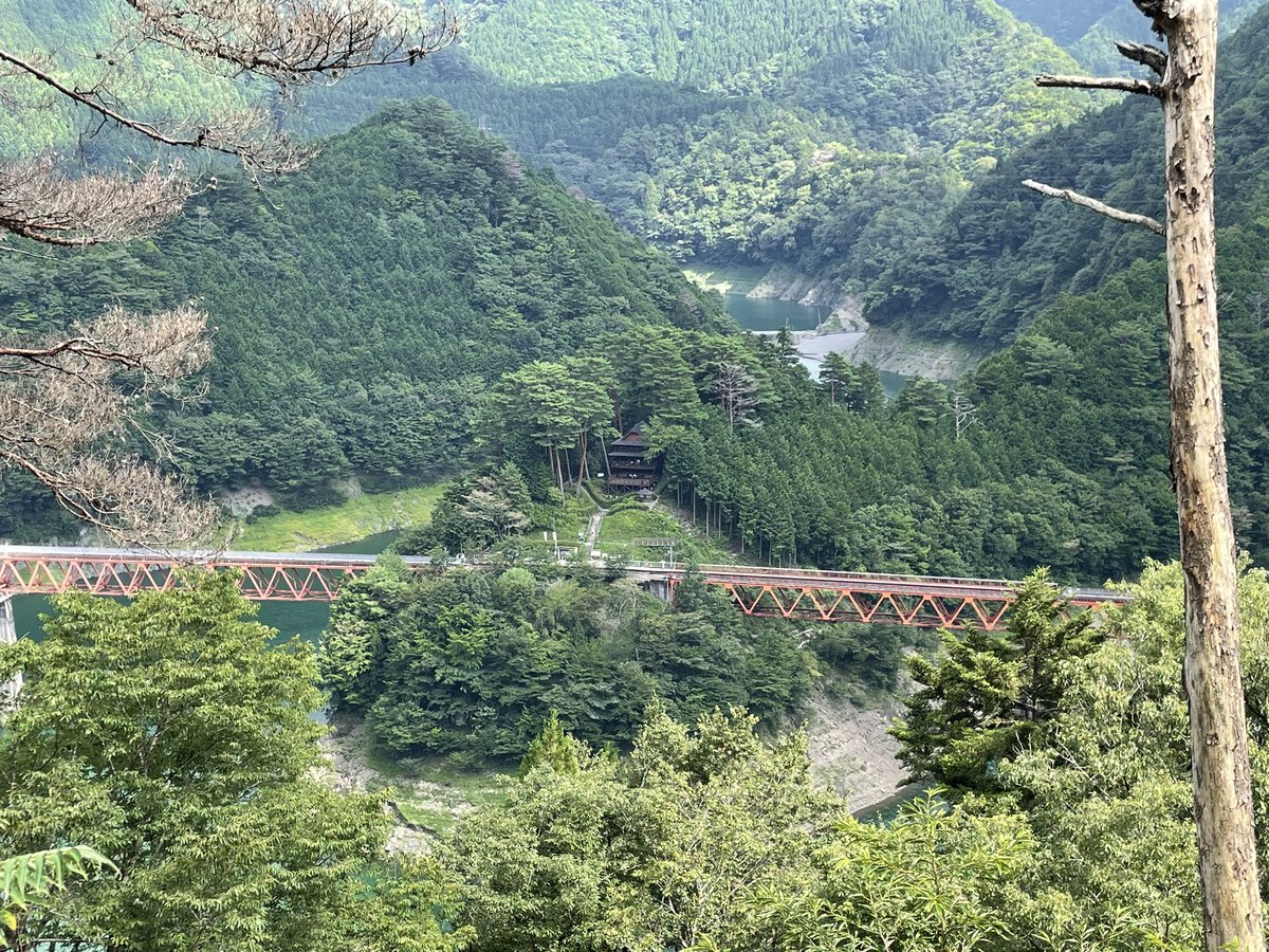 kupmop's tweet photo. #湖上駅
思い出の長島ダム https://t.co/Vy1EJZntT3