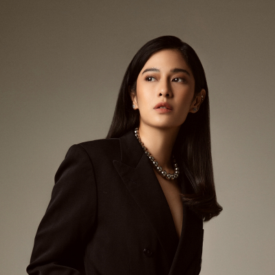 TMIHARINI's tweet photo. Series Indonesia 'Gadis Kretek' masuk nominasi Asia Contents Awards & Global OTT Awards di Busan International Film Festival 2024!

Nomineenya adalah:
Dian Sastro (Best Lead Actor (Female))
Arya Saloka (Best Supporting Actor (Male))
Kamila Andini & Ifa Isfansyah (Best Director)
Gadis Kretek (Best Creative)