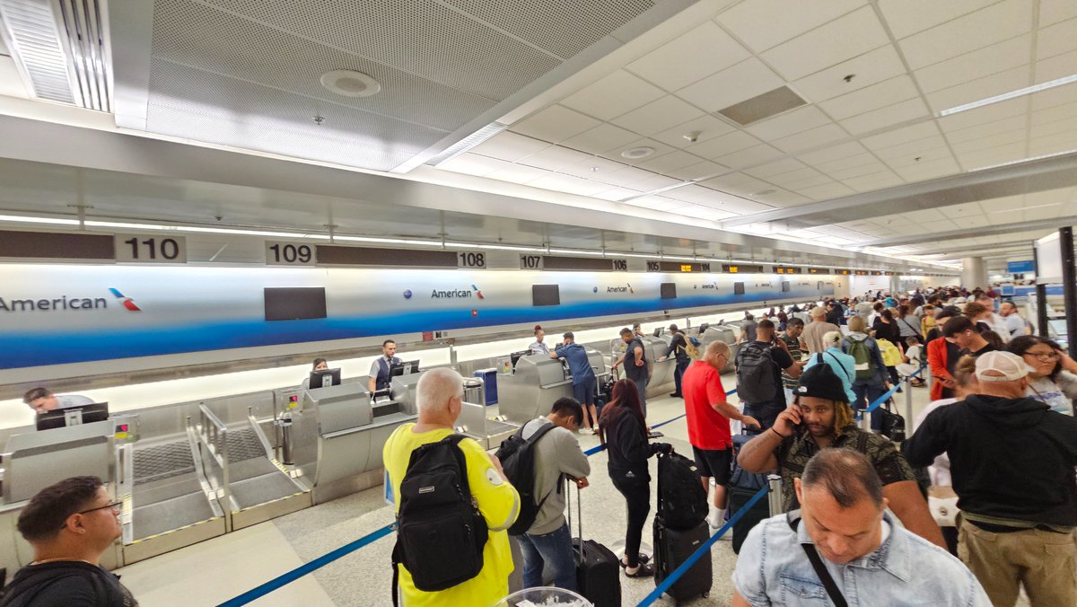bhargavs's tweet photo. Re: Flight 1331 from MIA on Aug29. You should see the line outside at the check-in counters at midnight... https://t.co/9zgUSVw4Au