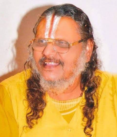 परम पूज्य रैवासा पीठाधीश्वर श्री श्री 1008 श्री राघवाचार्य जी महाराज के ब्रह्मलीन होने का समाचार सुनकर मन बहुत व्यथित है।

महाराज जी का देवलोकगमन सनातन व आध्यात्मिक जगत के लिए अपूरणीय क्षति है। आपके ओजस्वी विचार और आदर्श जीवन की प्रेरणा सदैव मानवता के लिए मंगलकारी सिद्ध होंगे।