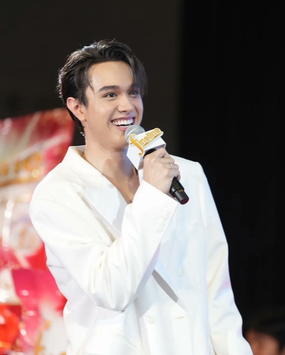FCMikeyMike's tweet photo. @Checkin_ent @mikepanitan_072 @numberx9th @Charnchalard ไมกี้ยินดีที่ได้เข้ามาเป็นครอบครัวไฟน์ไลน์
KAOMIKEY FRIEND OF FINELINE
#FriendofFineline
#FinelinePerfumeCollection
#Finelinethailand
#MikexFriendOfFineline
#ไมกี้ปณิธาน #mikepanitan
Cr.@Charnchalard https://t.co/SOIvR9zo9D