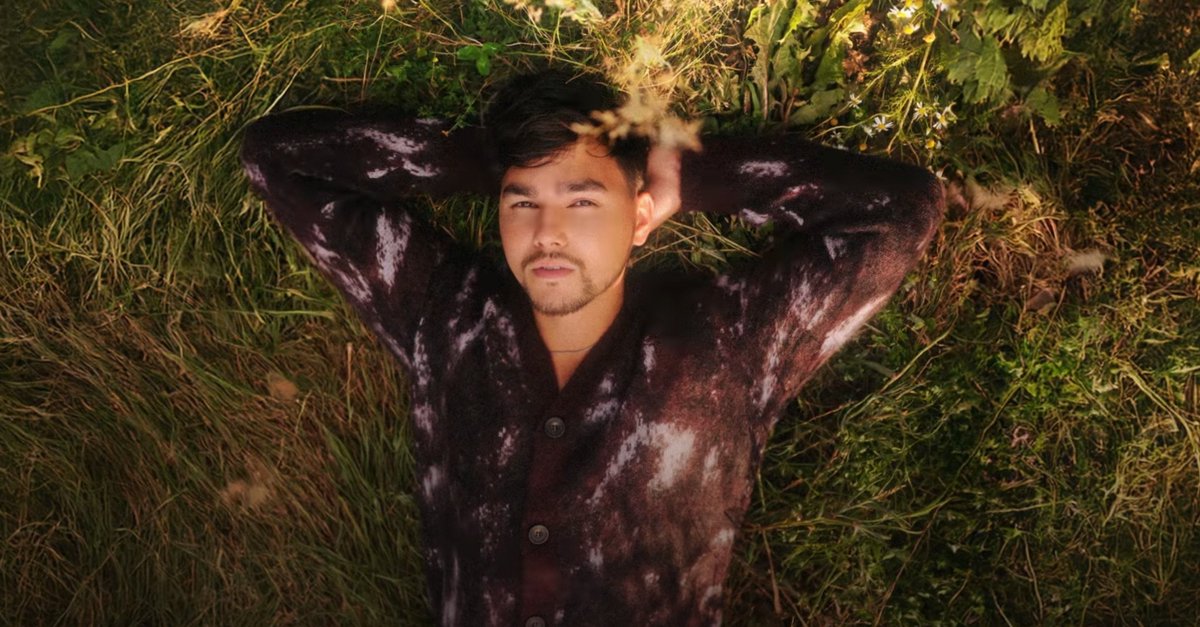 TeamTylerShaw's tweet photo. . @TylerShawMusic's NEW SONG IS OUT NOW! 
Faded Splendor ft. Donovan Woods! 
https://t.co/K0sgasiSCq https://t.co/QXdDiL2w1e