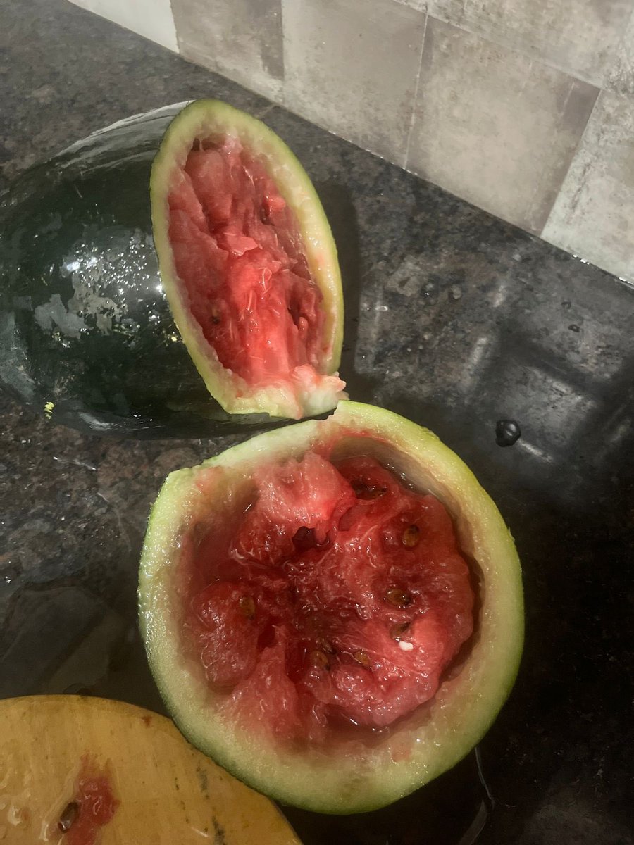 neha tiwari tweet media