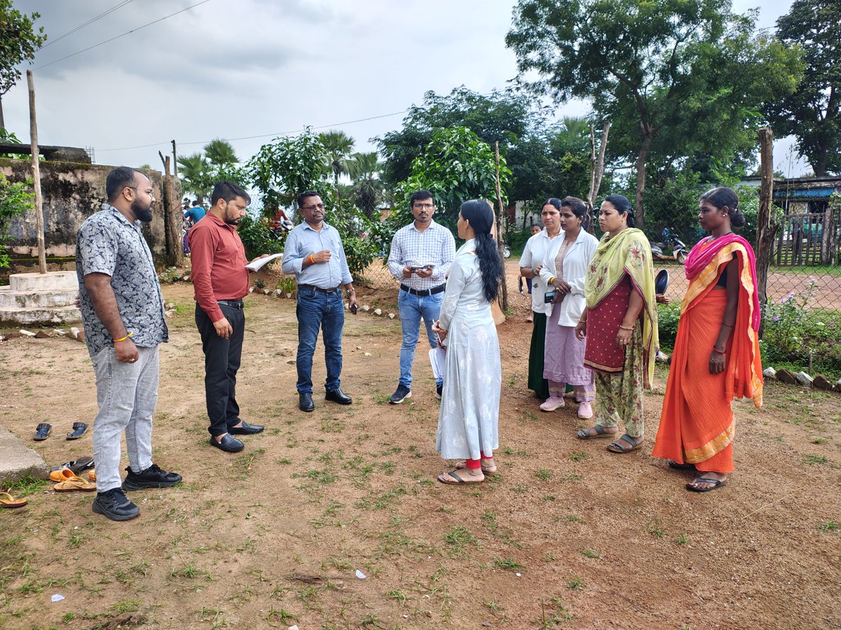 Shanu_Biswas_'s tweet photo. Day visit with CMHO and BMO bijapur to ensure sanitation and hygiene practices in school and anganwadi. 
@DistrictBijapur @birajakabi @ashishapri2 @ACENGOKRCL3 https://t.co/rshrjkfxXd