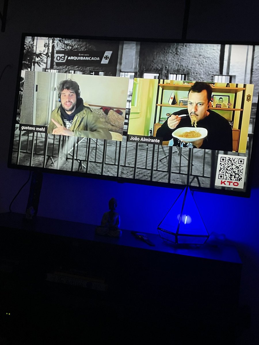 mariannasousa's tweet photo. gente sério hahahahahaha
esses 2 moram no meu coração @GustavoMehl &amp; @JoaoAlmirante2 
melhor live desde sempre pra sempre ♥️ @9Portao https://t.co/SikAV65ocn