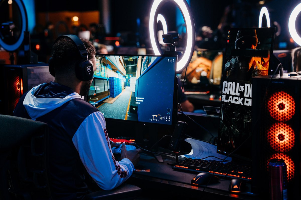Moments from #CODEBOWLV 
<a href="/CODE4Vets/">Call of Duty Endowment</a> #CGG