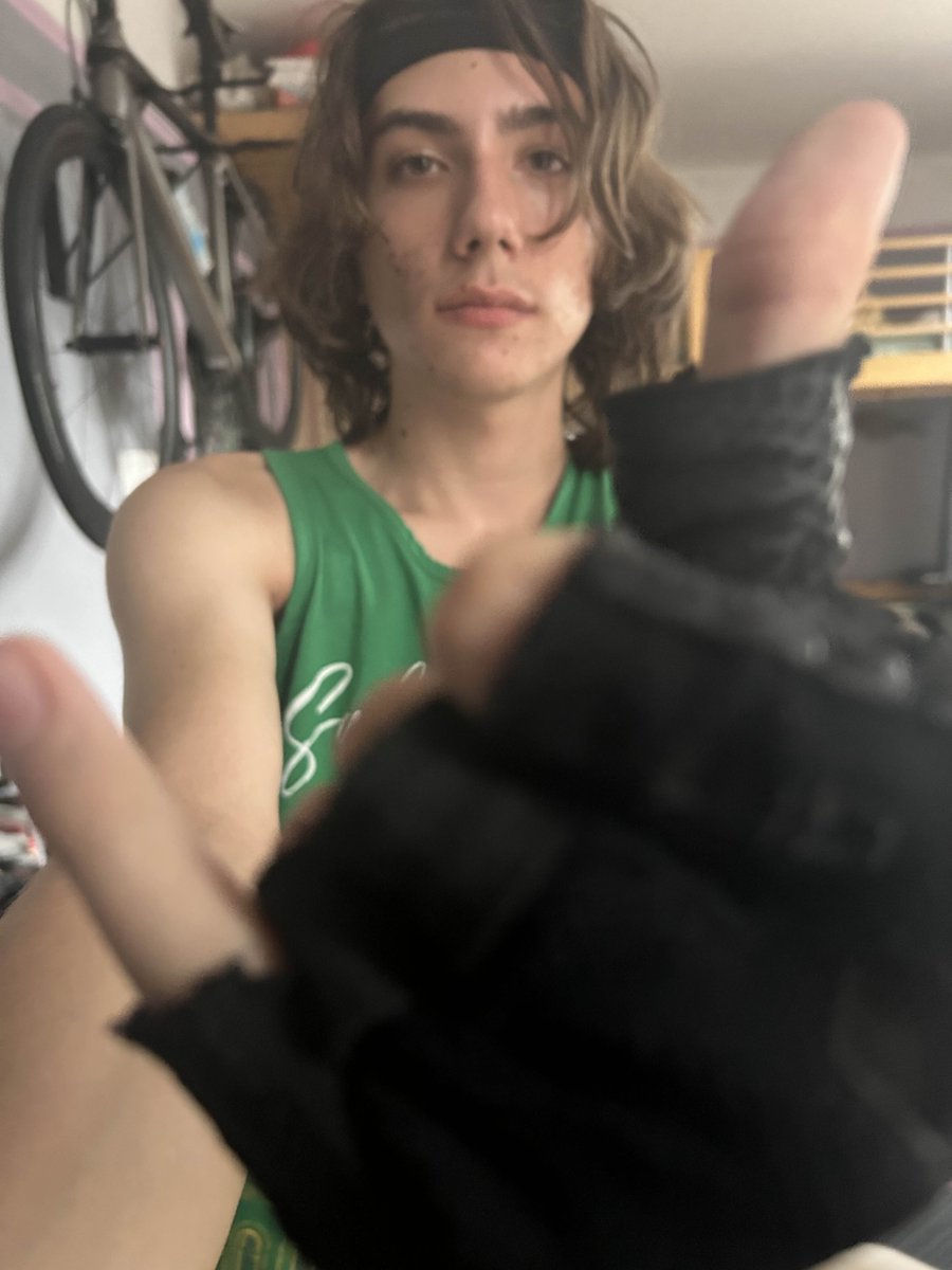 I feel like a street fighter character in my gym fit
this is how I pictured myself