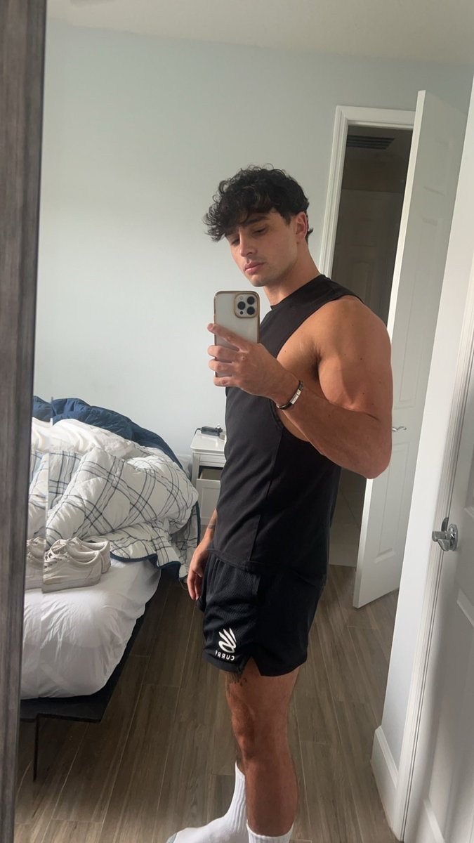 itskylemj's tweet photo. Felt like a QT https://t.co/6qibLbIZL0