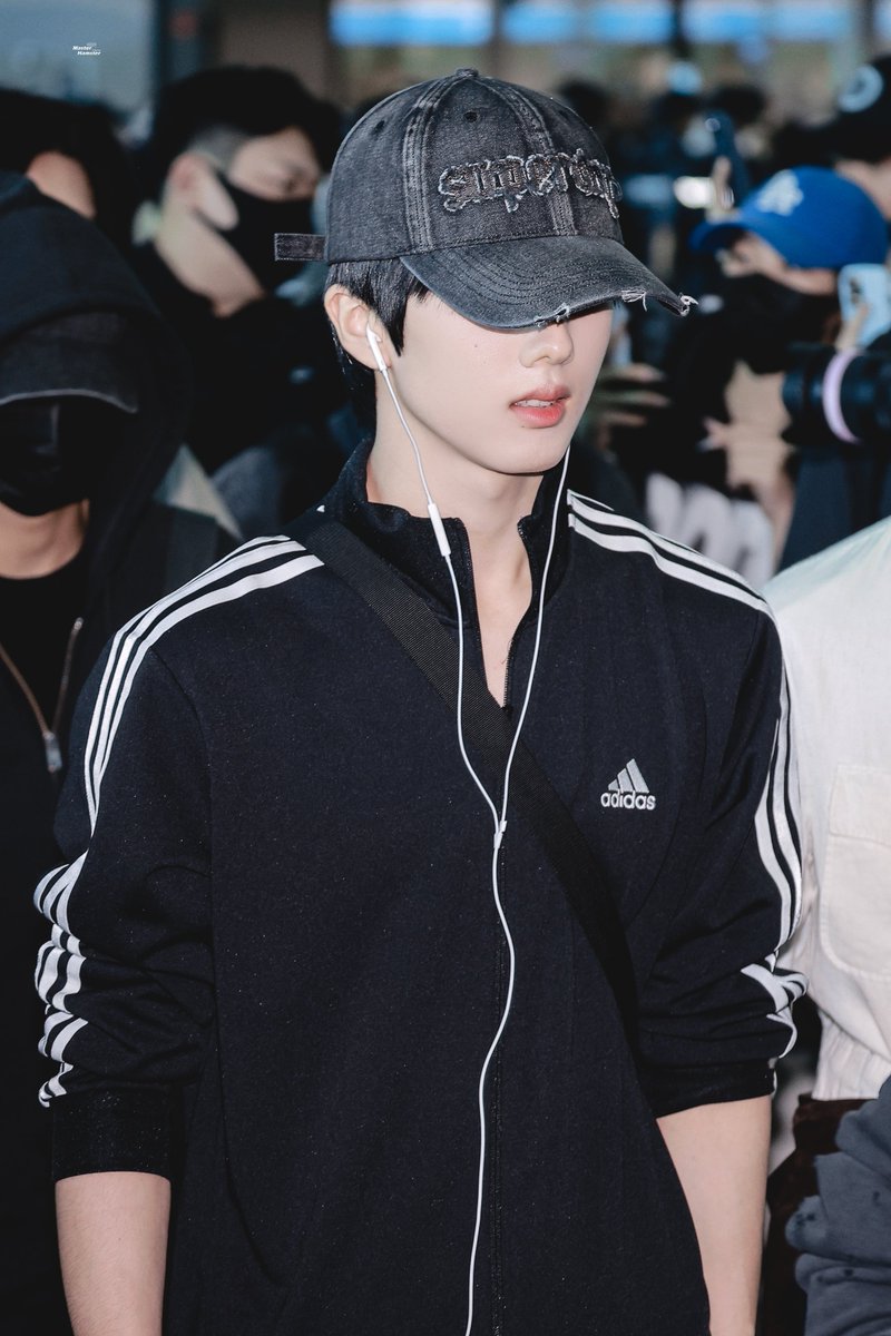 MasterhamsterJS's tweet photo. 240830 ICN🛫
#지성 #JISUNG #박지성 #NCTDREAM https://t.co/DGteMZZWvi