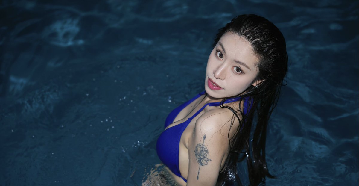 qhlbs's tweet photo. Sao女友说可返图或视频。海边蓝色战衣满足了我这次出来玩野战的愿望 #射屏  #女友 https://t.co/cWn2EaO4sC