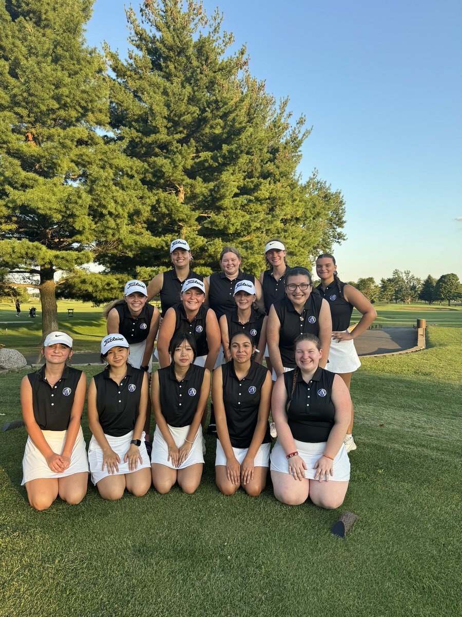 JT_GirlsGolf's tweet photo. 🚨 SCHOOL RECORD ALERT 🚨 JT Girls set all-time school record today for 9-holes with a 156-191 win over Yorkville in SPC play at Inwood today!!!!!  Jersy 35 (Even Par!), Sophia 39, Grayce 41, Sami 41!   Just amazing!   @JolietCentralAD @JolietWestAD https://t.co/wl5MxzeK7o