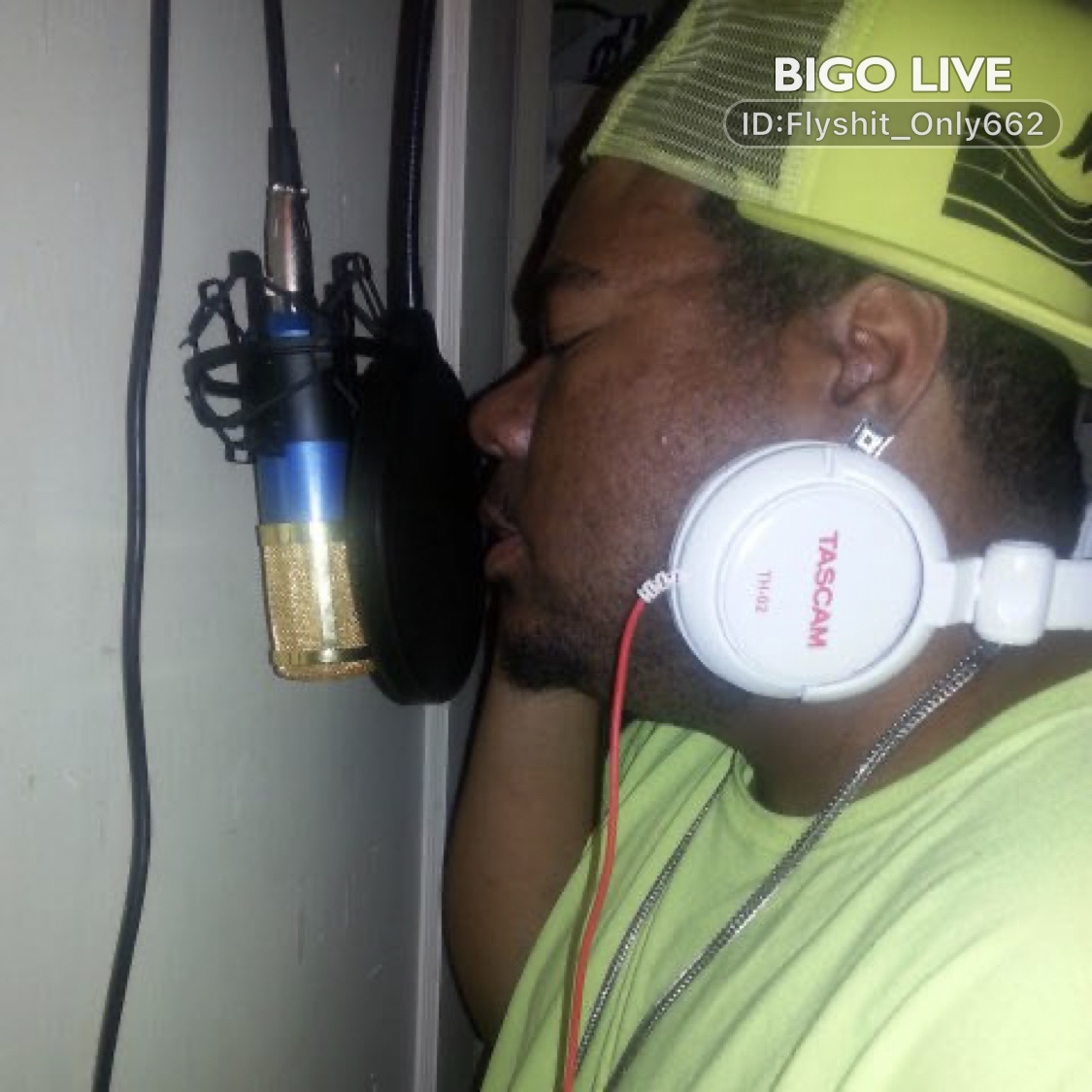 Come and check the Oso Big’Ant🤲🏾〽's profile in #BIGOLIVE!
bigo.tv/user/Flyshit_O…