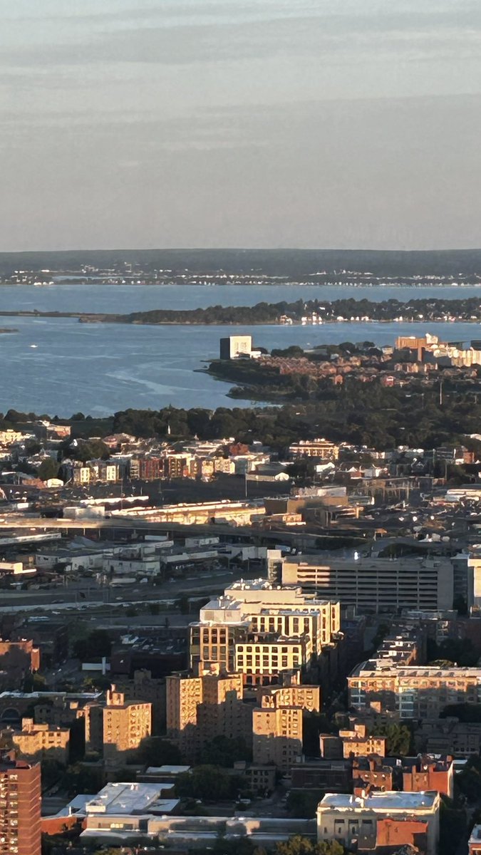 Sheiley_Sheila's tweet photo. Goodnight #Boston
#ViewBoston ☀️🌙🩵 https://t.co/t0ml4rPtAG