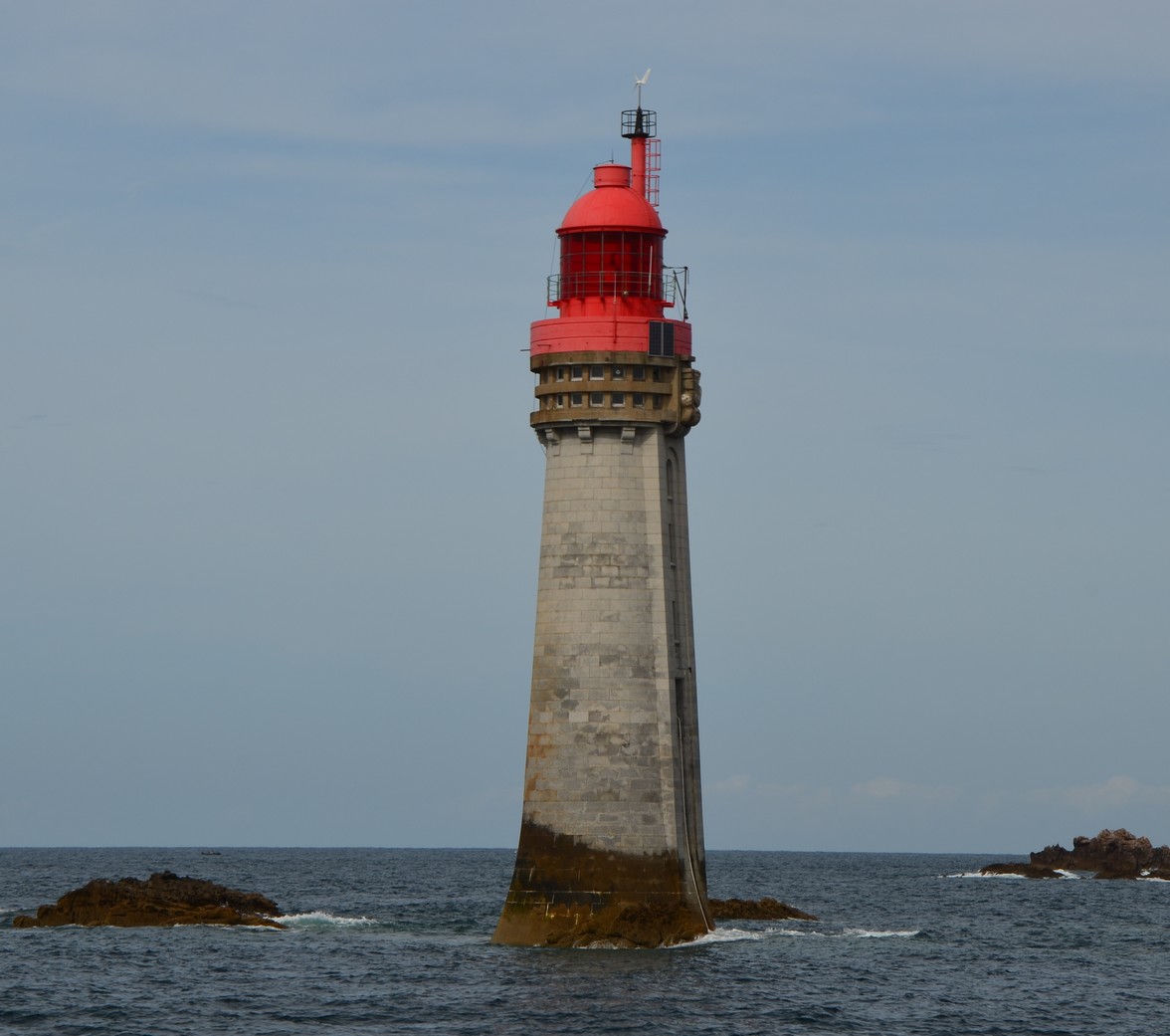Karedig_GA's tweet photo. J'ai pas de photo de petit chat.
A la place mon phare préféré que j'ai pu approcher aujourd'hui.
#GrandJardin #PharesEtBalises https://t.co/EDrTN7BTkg