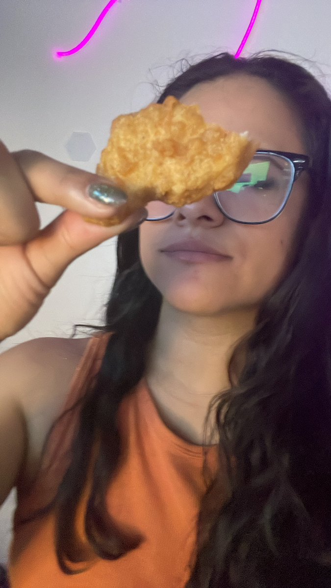 FerAnayaah's tweet photo. Hoy día del gamer lo vamos a celebrar con @McDonaldsMexico , si vienes al stream te doy un mcnugget 👀 #bitsxbitesMcD #bitsxbites https://t.co/Y6f8QTh61H