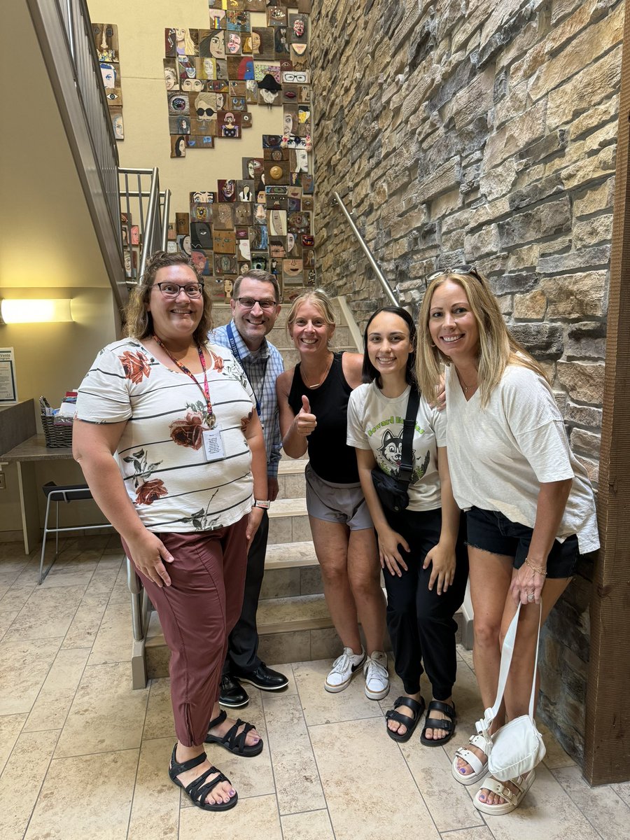 Thanks <a href="/MarkSmith_HSSD/">Mark Smith</a> for helping our team get 100 points and 2nd place in the scavenger hunt today! Great way to end our first week back! <a href="/HSSD/">Howard-Suamico Schools</a> <a href="/howard_huskies/">Howard Huskies</a>