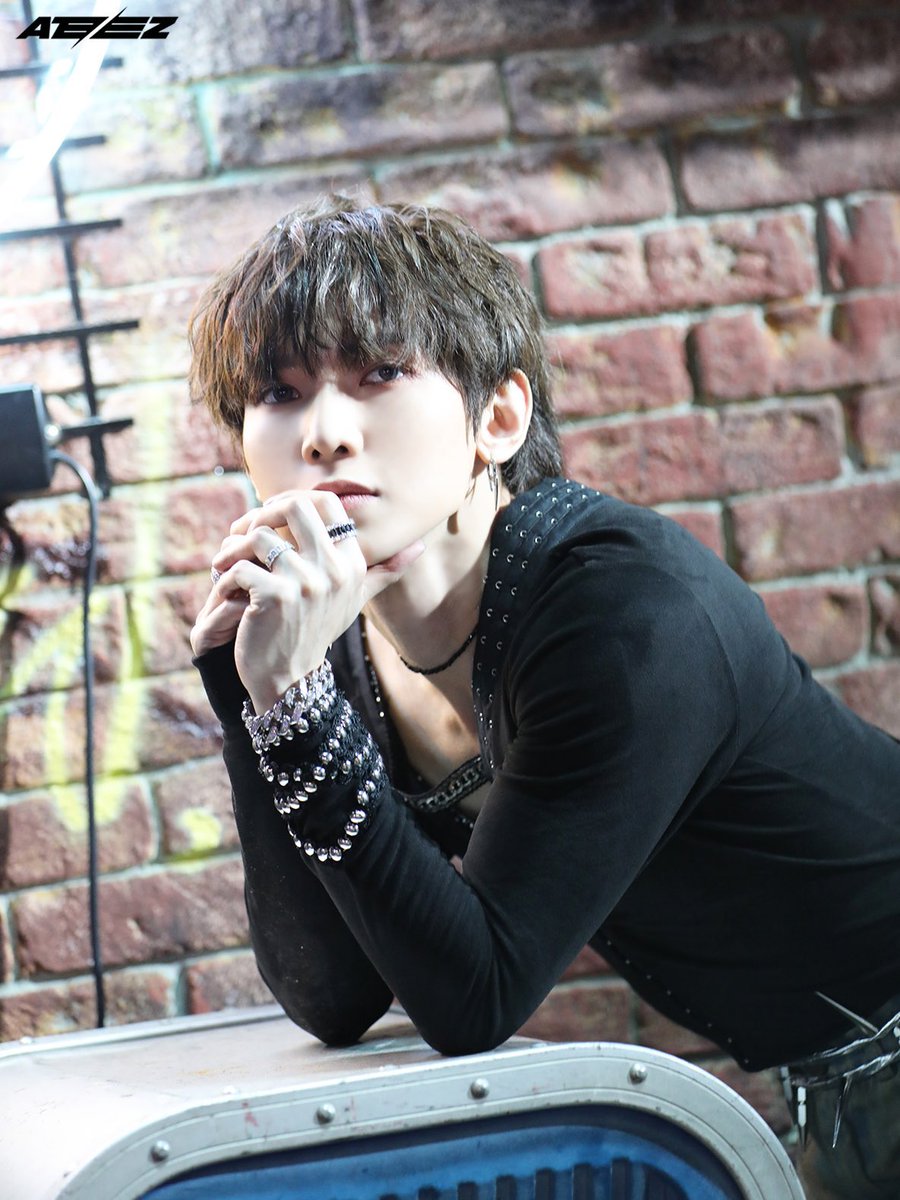 kyeothinker's tweet image. i just don't understand how yeosang can be SO. FREAKIN. PRETTY. 

#YEOSANG | #여상 | #강여상 | #ATEEZ | #에이티즈