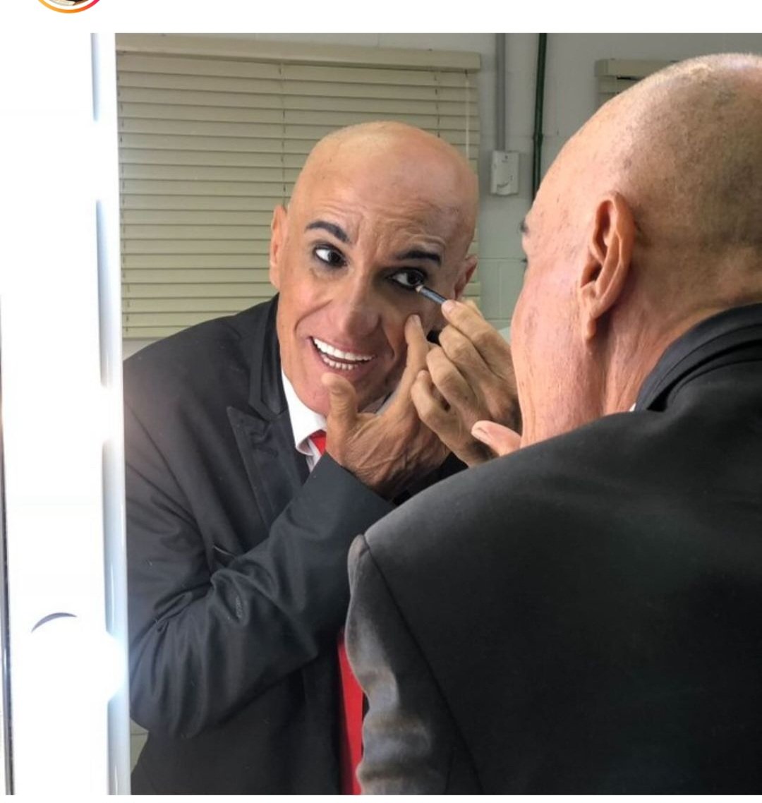 LuLumend38's tweet photo. Partiu derrubar o X #naocaiu https://t.co/XRgkqldUiD