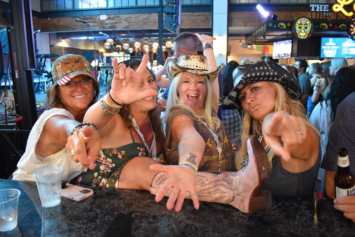 📣 Nashville's rising country queen, Celeste Kellogg opens TOMORROW for legend - Tracy Lawrence!!🔥🤠🎸 VIP SOLD OUT - Extremely limited General Admission / PBR Pre-Party Pass upgrades remain!

Grab 🎫 NOW: bit.ly/4dztDBX

7:30pm
Fri. Aug. 30
Blue Moon Outdoor Stage