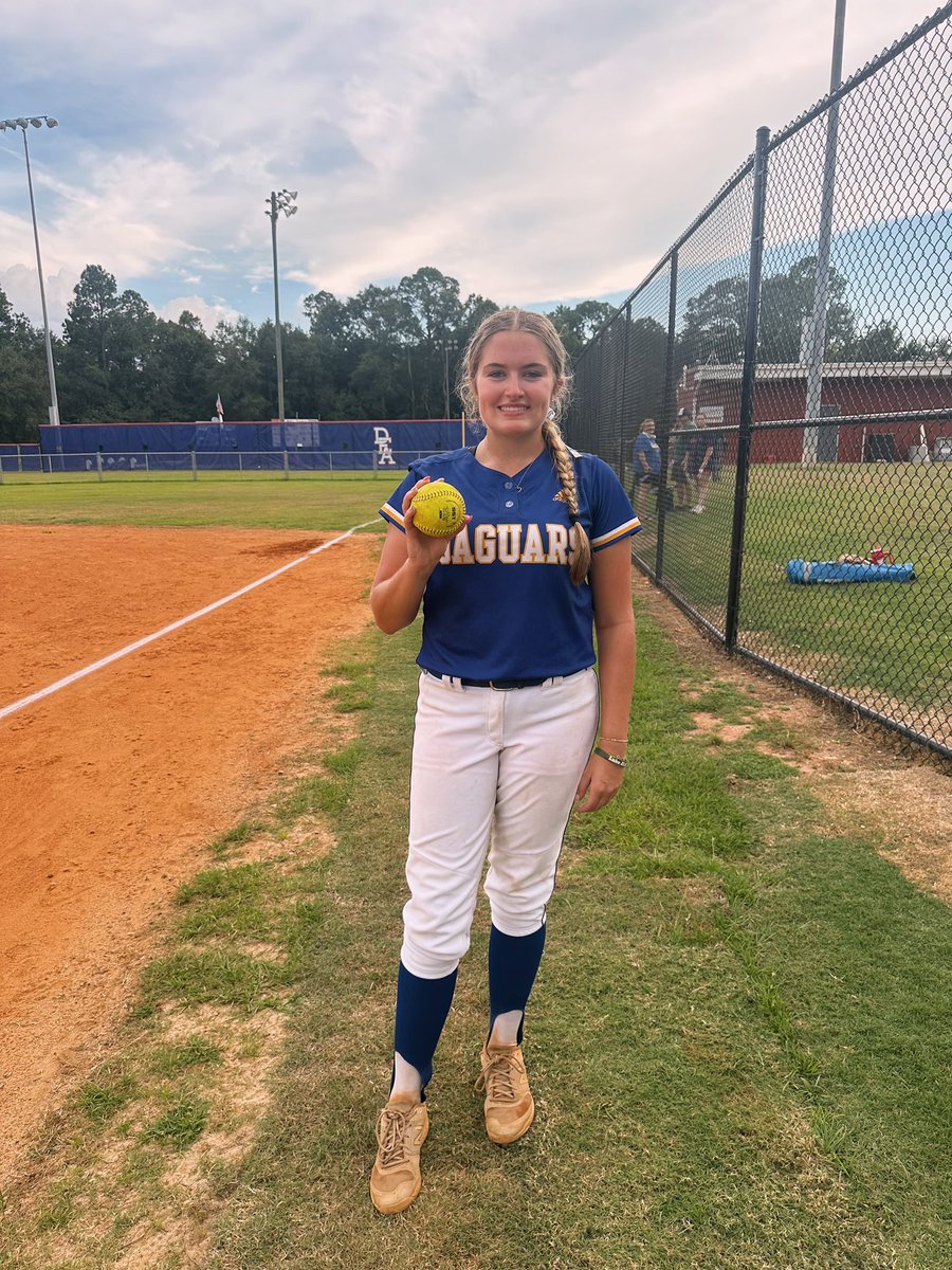 Addie McClellan tweet media
