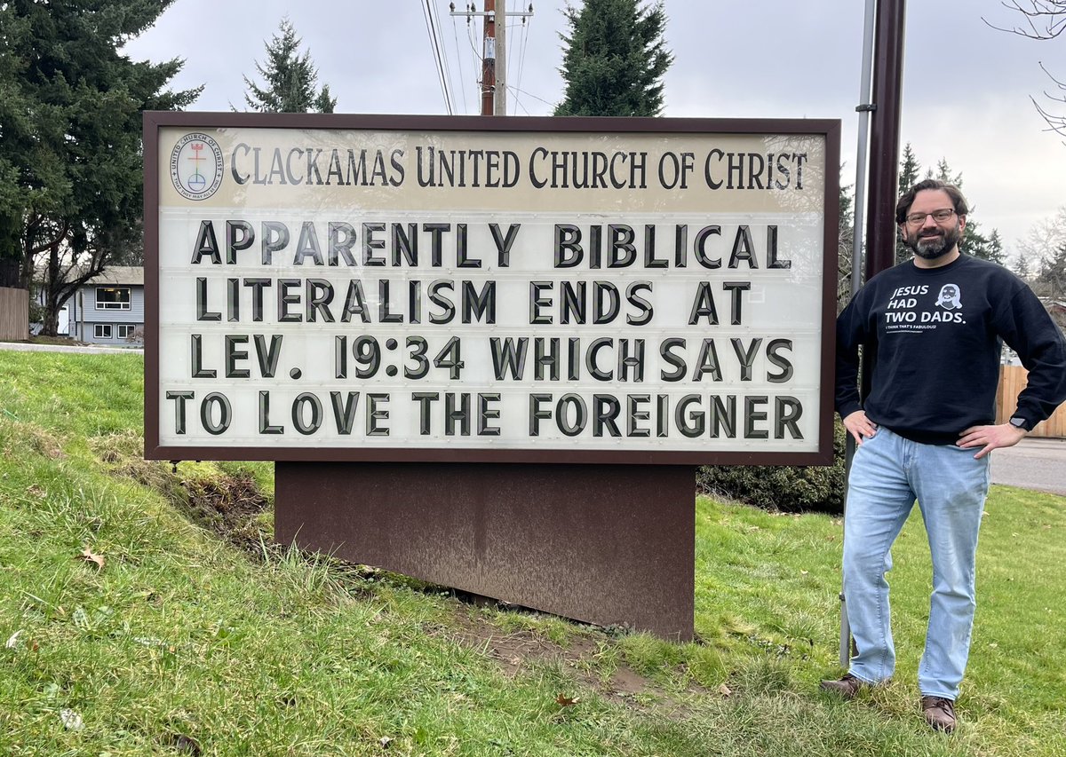 Apparently Biblical
Literalism ends at
Leviticus 19:34, which says
To love the foreigner.