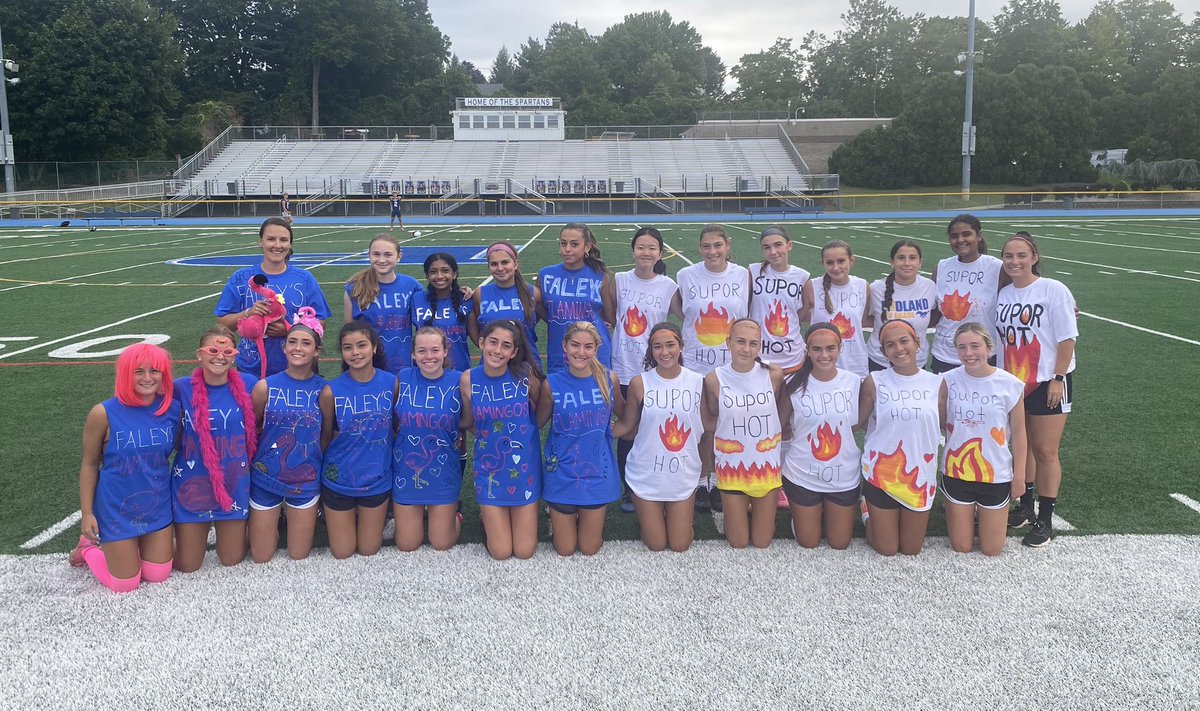 A favorite pre season tradition continues with the Blue/White game. Blue takes it 3-2. Great game ladies!