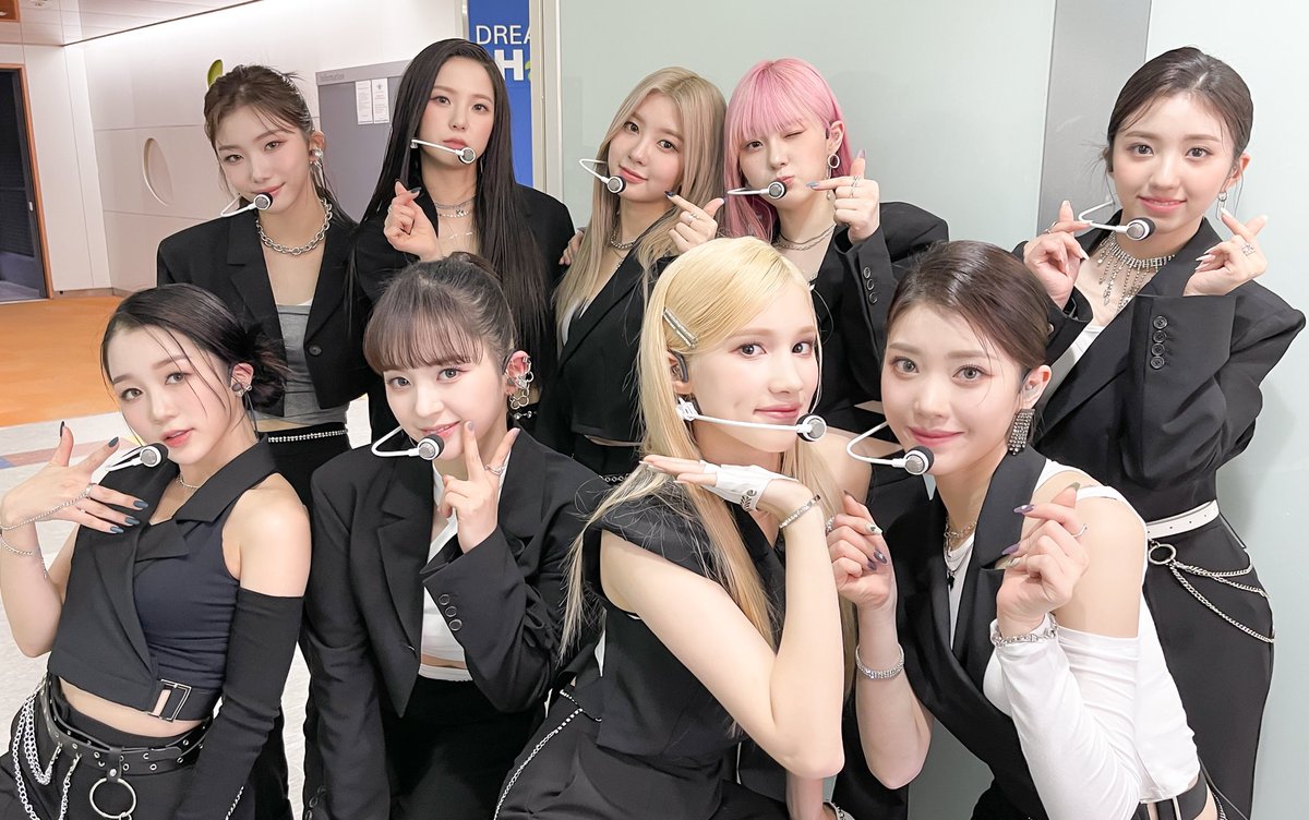 ⠀
⠀⠀⠀⠀⠀⠀⠀  ∧,,,∧
⠀⠀⠀⠀⠀⠀⠀ (  ̳• · • ̳)
⠀⠀⠀⠀⠀⠀⠀ /    づ📸 a 특별한
⠀⠀⠀  ⠀⠀⠀ 𝚙ic 𝕥ime 𝑓or 𝚢ou! ♡
⠀