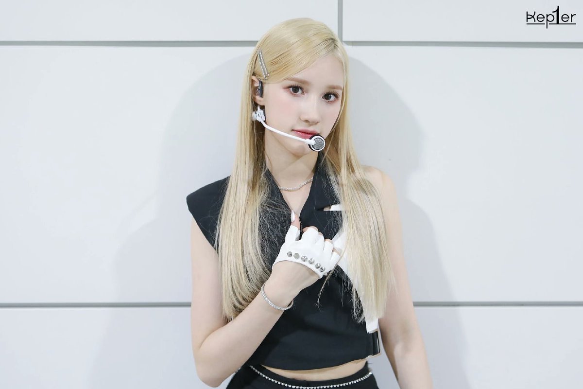 ⠀
⠀⠀⠀⠀⠀⠀⠀  ∧,,,∧
⠀⠀⠀⠀⠀⠀⠀ (  ̳• · • ̳)
⠀⠀⠀⠀⠀⠀⠀ /    づ📸 a 특별한
⠀⠀⠀  ⠀⠀⠀ 𝚙ic 𝕥ime 𝑓or 𝚢ou! ♡
⠀