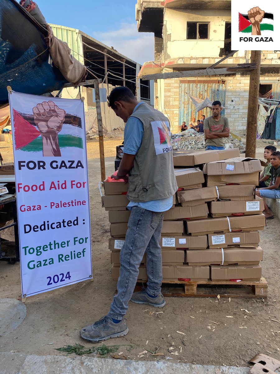 GazaDirectAid's tweet image. Our team purchased 300 chickens to distribute with rice today. We thank you and your support. Please donate and share
gofund.me/84a5b8b5