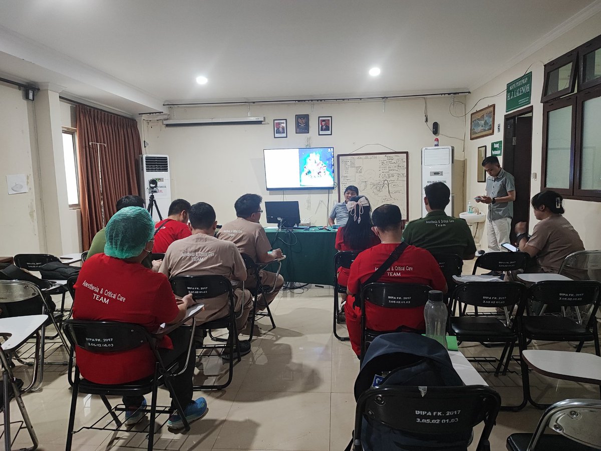 ekayudha's tweet photo. Briefing Modul Emergency and Resuscitation Medicine
New Semester New Batch and Same Passion https://t.co/YD5kzRbgRl