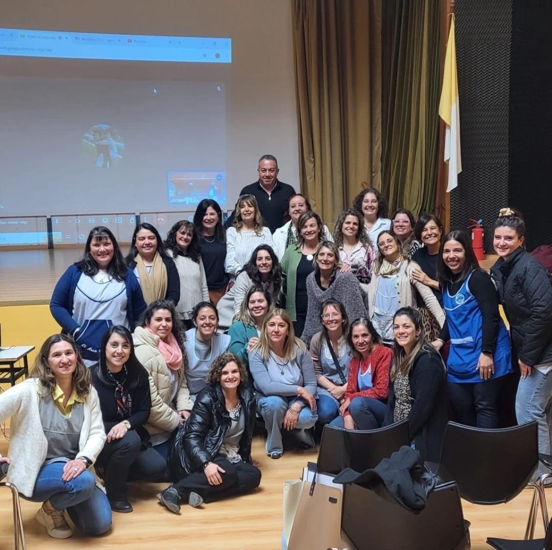 Jornada por los 75 Años de Educación Especial, con 230 docentes de #Región22 del Nivel Inicial y la Modalidad Especial trabajamos sobre la mejora de las  condiciones para la inclusión y la enseñanza en nuetras escuelas.
<a href="/AlbertoSileoni/">Alberto Sileoni</a> 
<a href="/pablourquizaok/">Pablo Urquiza</a>