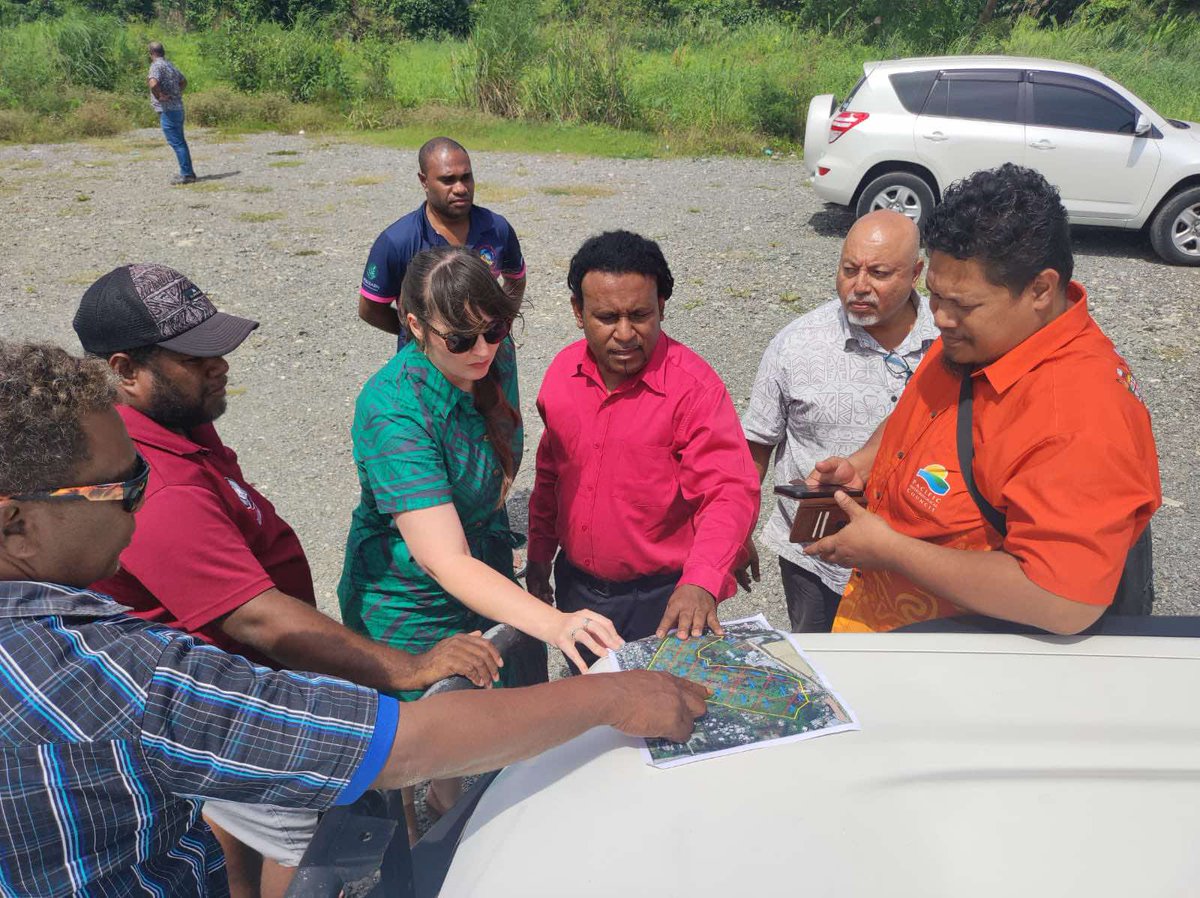 spc_cps's tweet photo. #ResilientPacific | Pacific Humanitarian Warehousing Program-PHWP met with 🇸🇧 Govt &amp; humanitarian partners to gather valuable insights on enhancing access to relief supplies during disasters.

🤝With @dfat &amp; @MFATNZ, PHWP will support a warehouse &amp; prepositioned relief supplies. https://t.co/S9YH31Z8Gg
