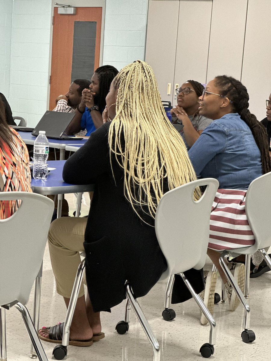 It is always good to have the one and only <a href="/SaraFolk_/">Sara Folk</a> visit the building! Teachers were vulnerable and open about their K-12 experiences and related them to how they build relationships with students. 🥹🫶 <a href="/cobbpositivesc1/">Positive School Culture Support</a>