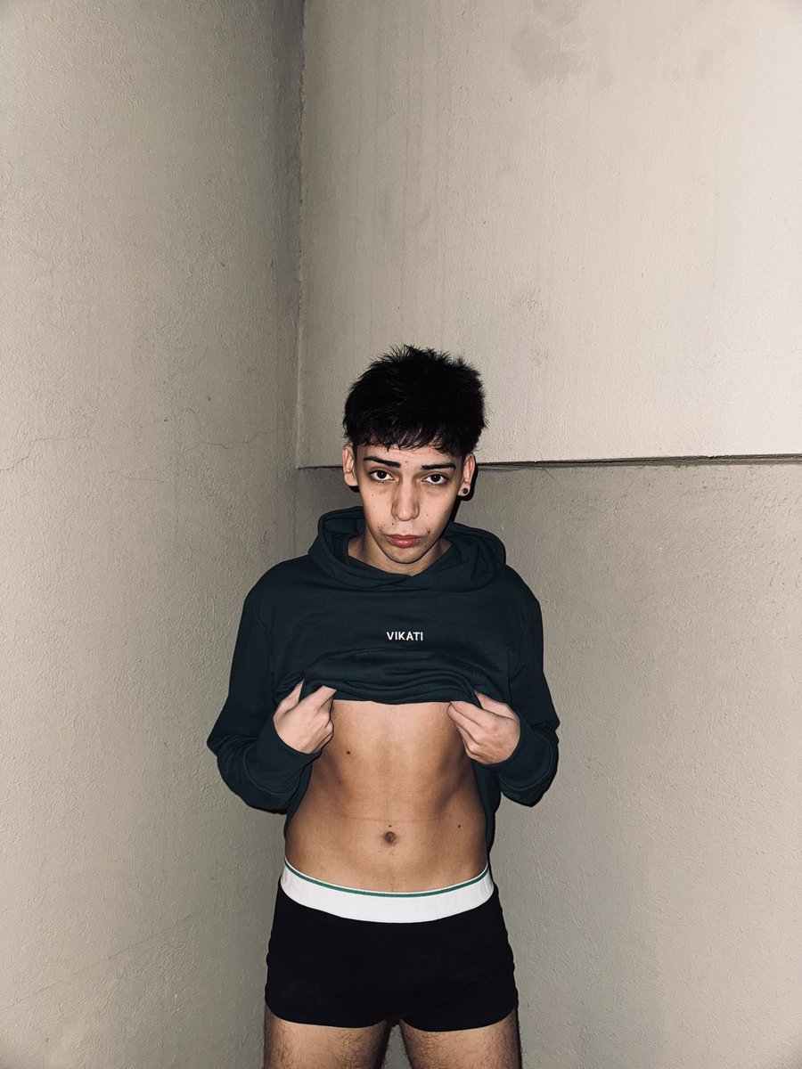Le0oficial's tweet photo. How do you like it better With boxer or without boxer come to my page If there is photo there is video with models ⚡️📸

https://t.co/3gtN0ZmYfY 3$🔞🇦🇷 https://t.co/5H62Ye45t5