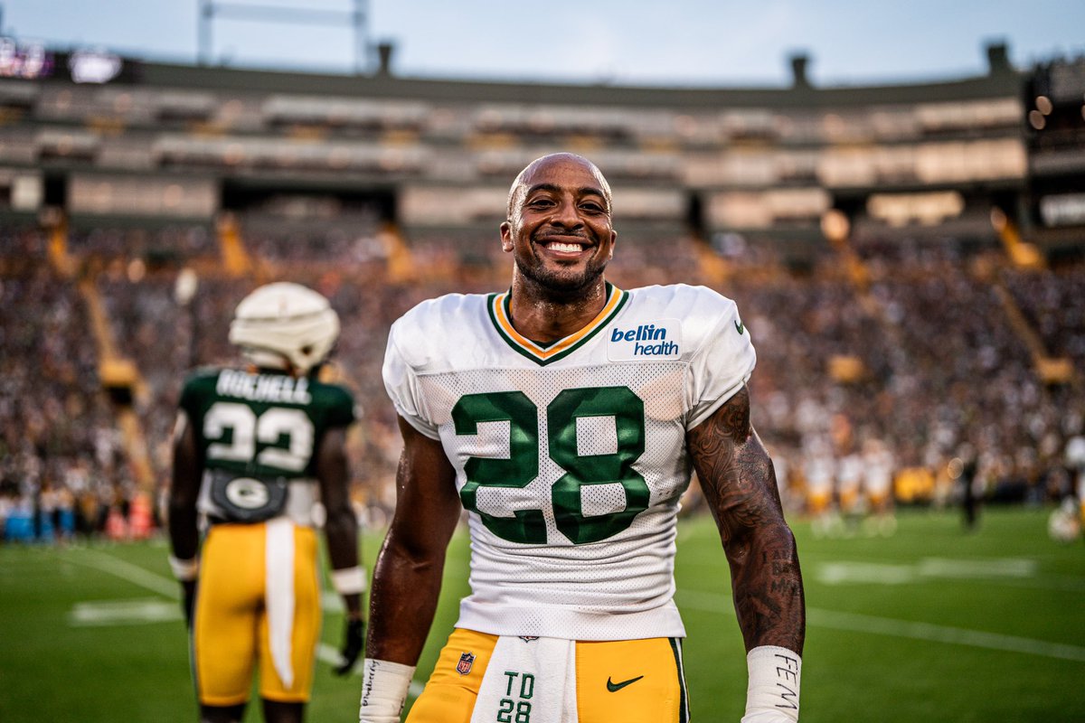 ajdillon7's tweet image. Thank you all for the overwhelming support during this tough time. This injury is a tough blow, but I’m staying positive and surrounded by an incredible support system Right now, my focus is on getting healthy, and I’m rooting for my brothers to take care of business 💪 #GPG 💛💚